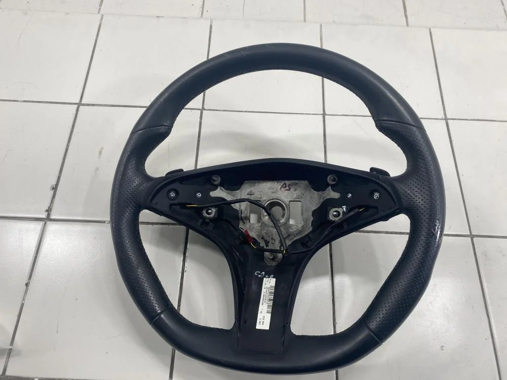 Рулевое колесо Mercedes-Benz E-класс W212/S212/C207/A207 (2009—2013) - изображение 1
