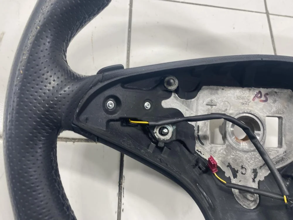 Рулевое колесо Mercedes-Benz E-класс W212/S212/C207/A207 (2009—2013) - миниатюра 7