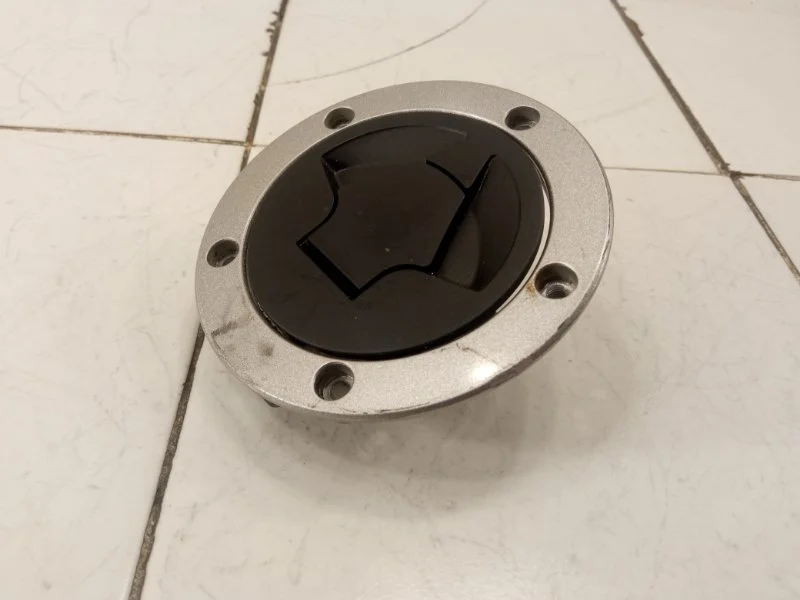 Крышка топливного бака Kawasaki Kawasaki Vulkan S - миниатюра 4