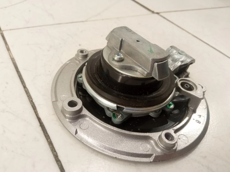 Крышка топливного бака Kawasaki Kawasaki Vulkan S - миниатюра 8