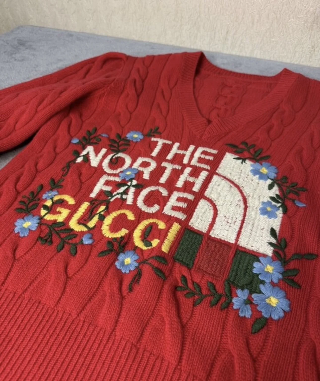 Женский свитер The North Face Gucci оригинал - миниатюра 5