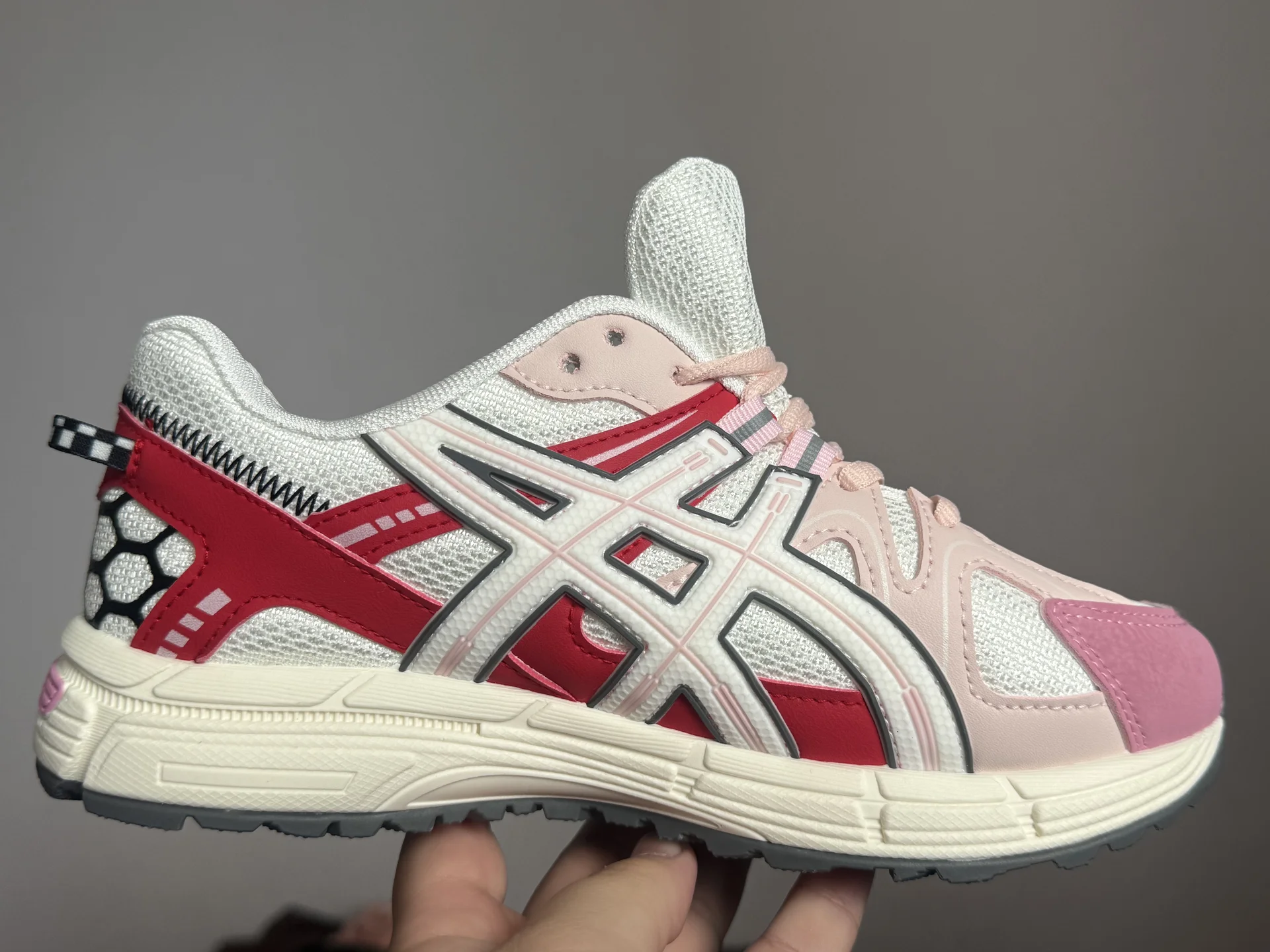 Кроссовки asics - миниатюра 2