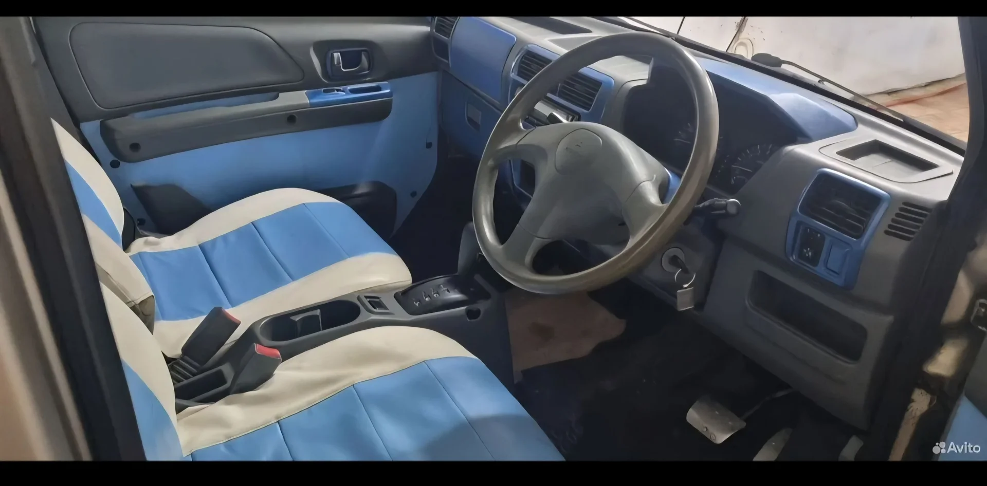 Mitsubishi Town Box 1.1 4WD - миниатюра 5