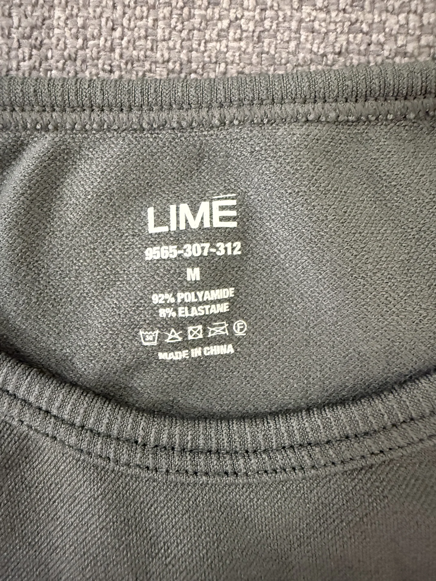 Спортивный топ lime - миниатюра 3