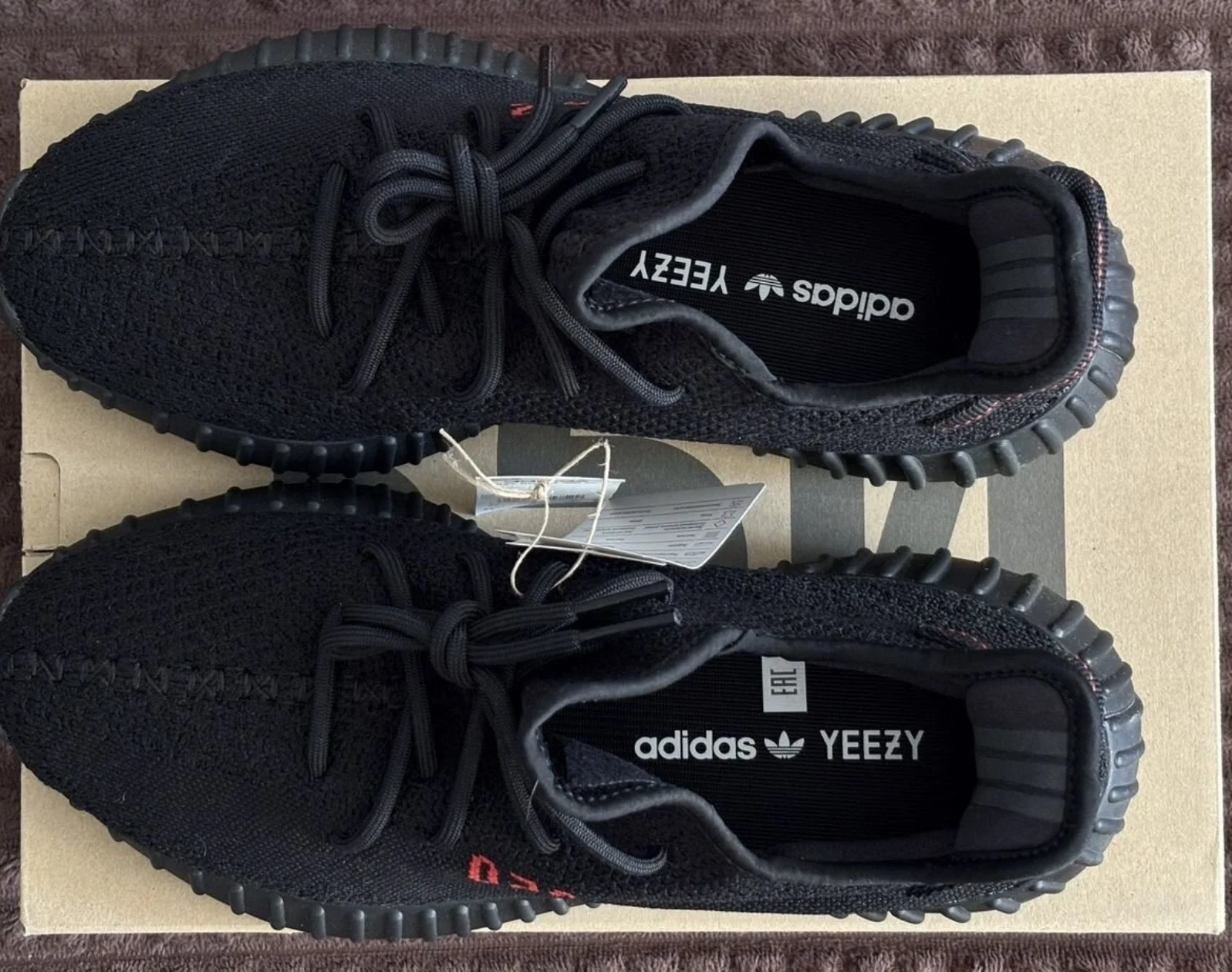 Adidas Yeezy Boost 350 v2 Black Red - миниатюра 3