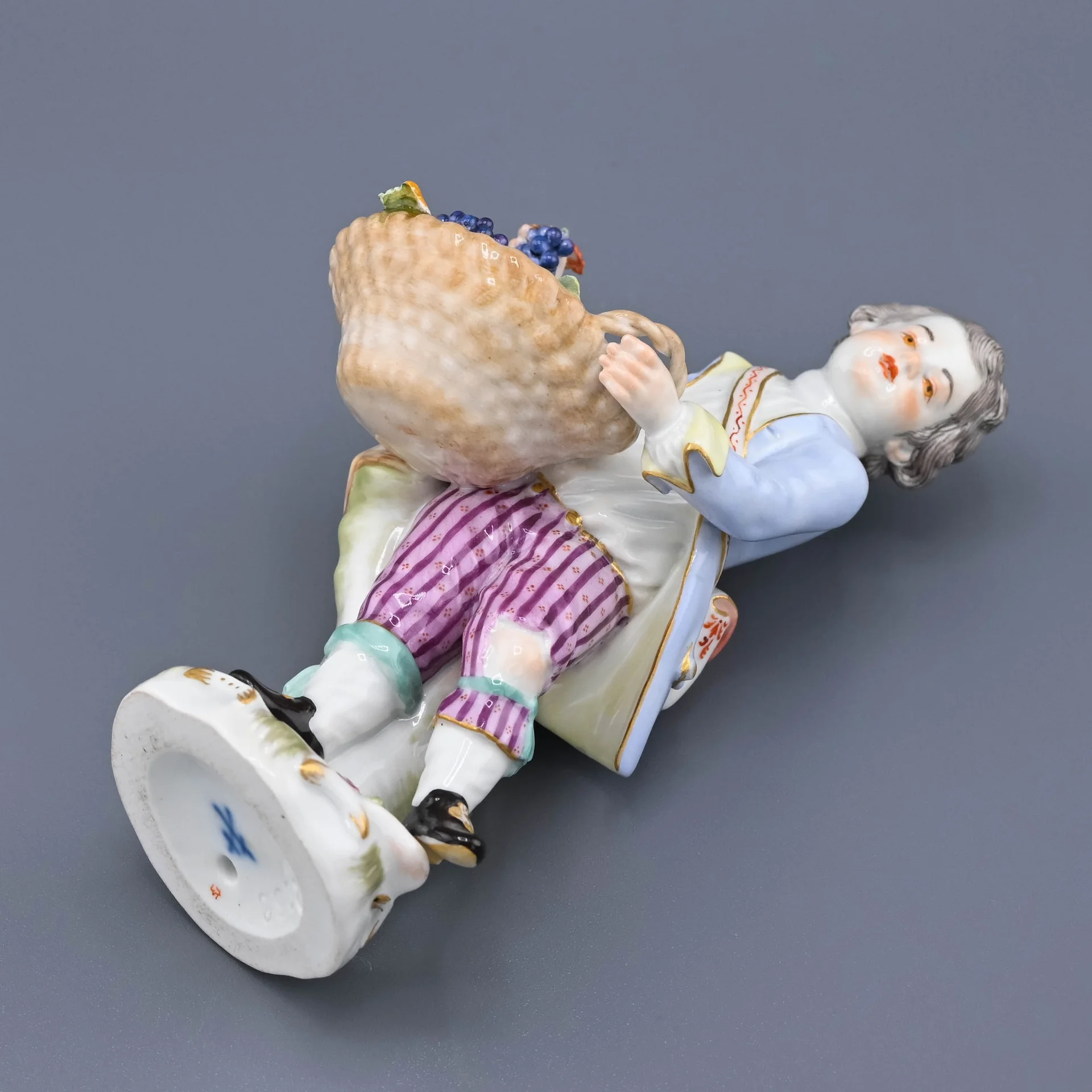 ЮНЫЙ САДОВНИК фарфор Майсен Meissen - миниатюра 5