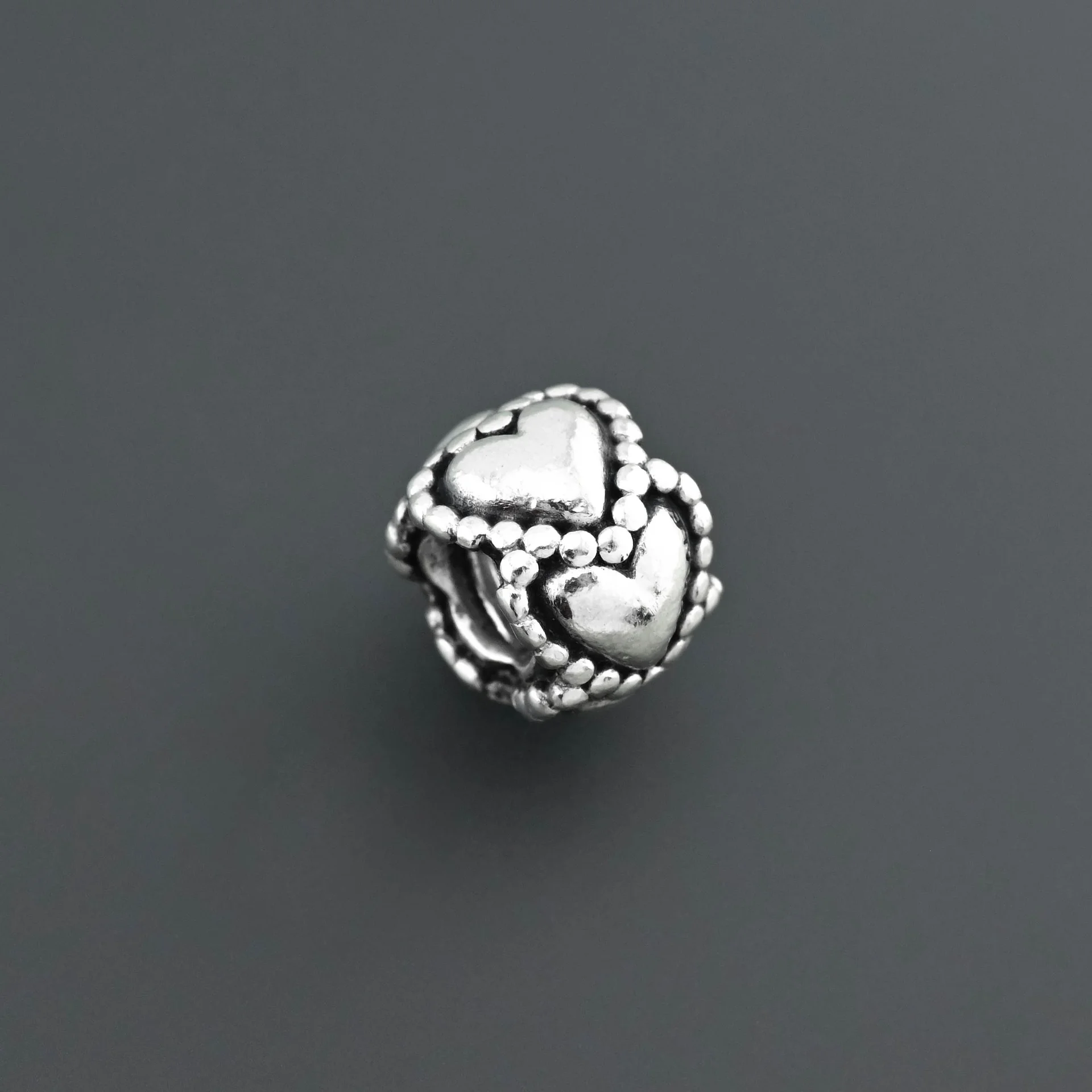 Шарм Сердца Pandora серебро 925 проба - изображение 1