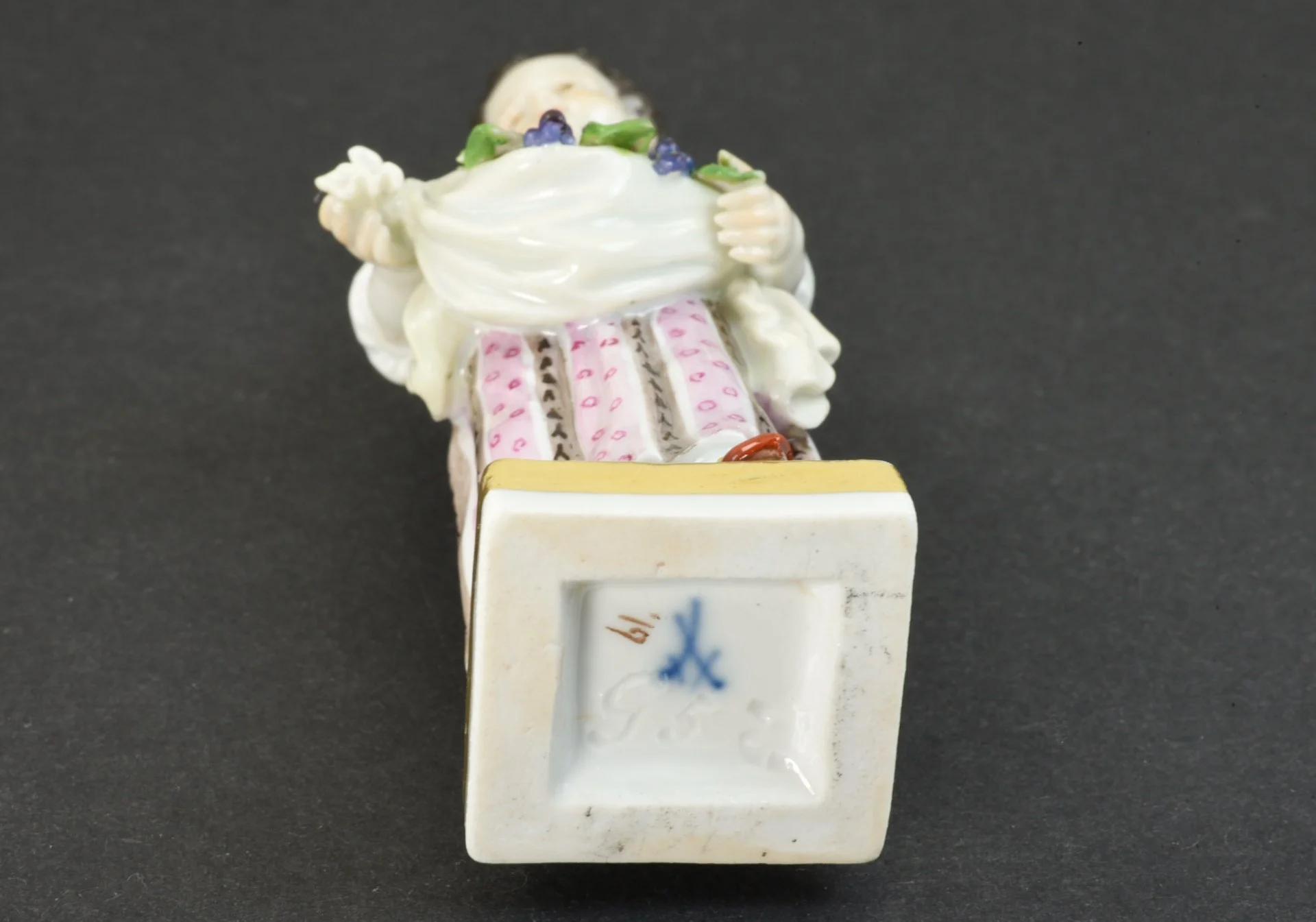 ЮНАЯ САДОВНИЦА фарфор Майсен Meissen - миниатюра 5