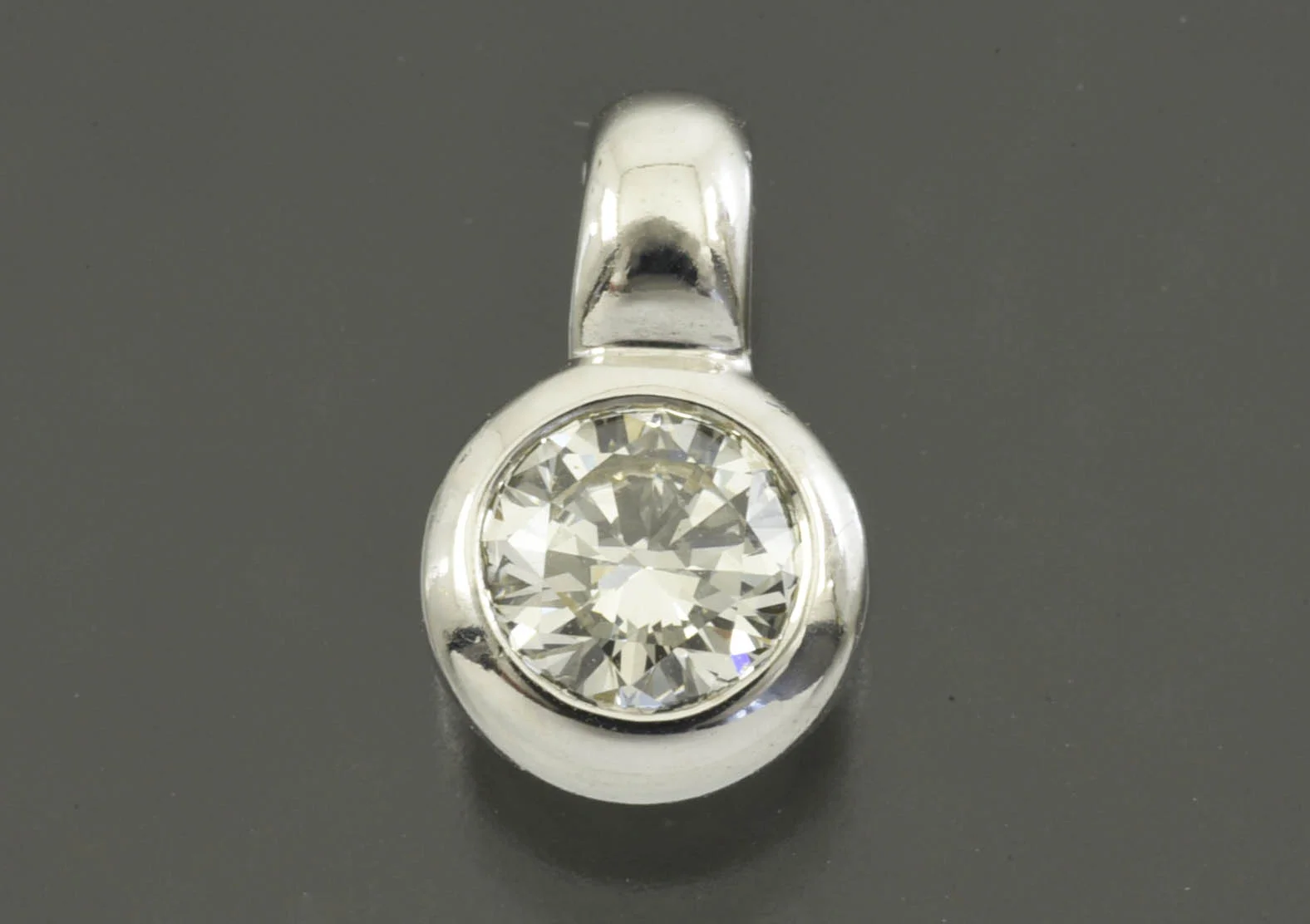 КУЛОН золото 750 проба Бриллиант 0,85 ct - миниатюра 2