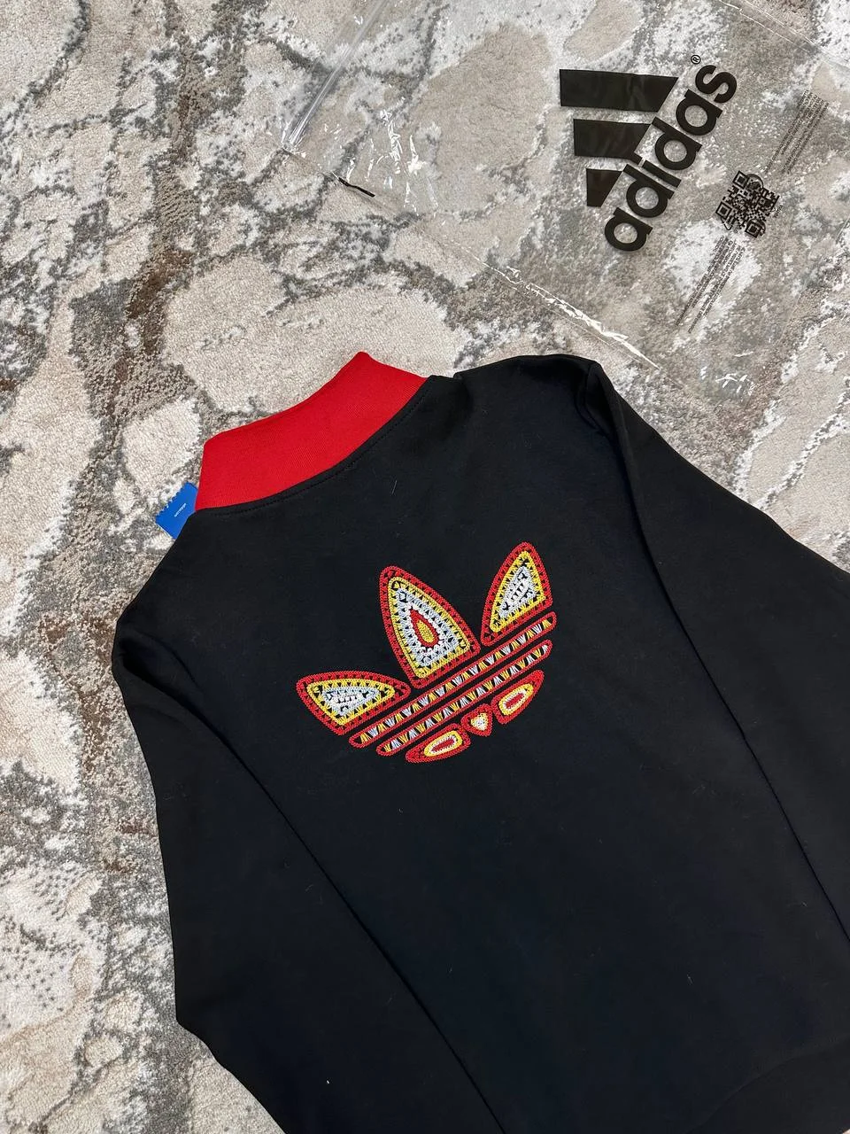 Бомбер ADIDAS ЧЕРНАЯ С КРАСНЫМ НОВАЯ КОЛЛЕКЦИЯ - миниатюра 9