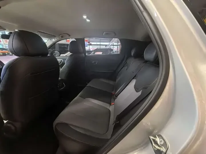 электромобиль Changan Qiyuan Q05 - миниатюра 4