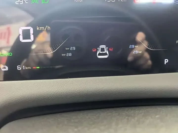 электромобиль Changan Qiyuan Q05 - миниатюра 8
