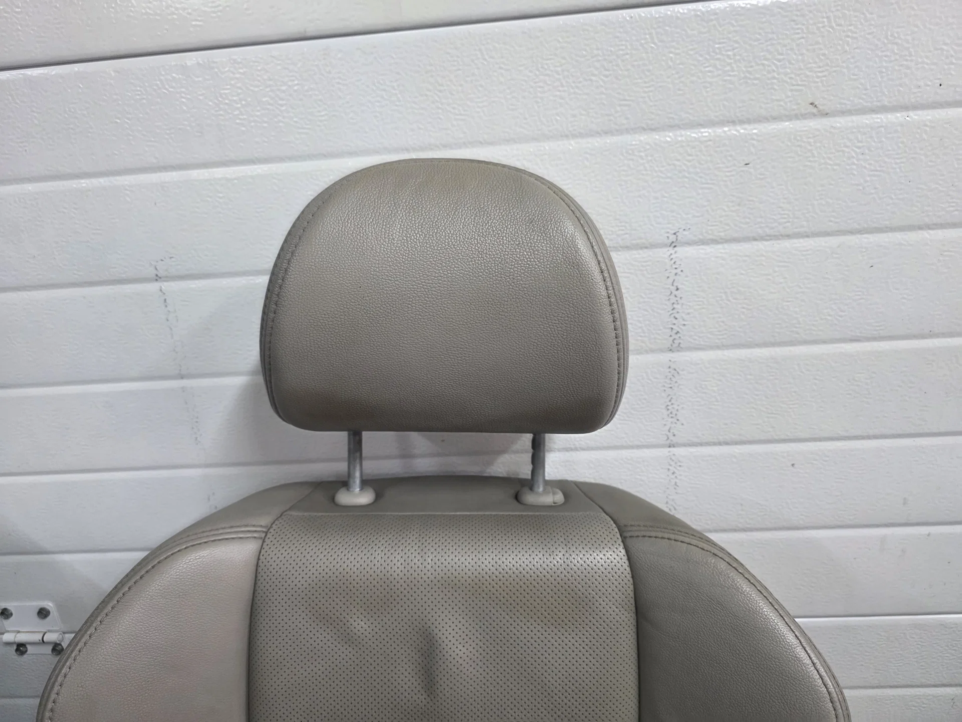 Сиденья передние комплект Acura RDX I (2006—2009) - миниатюра 4