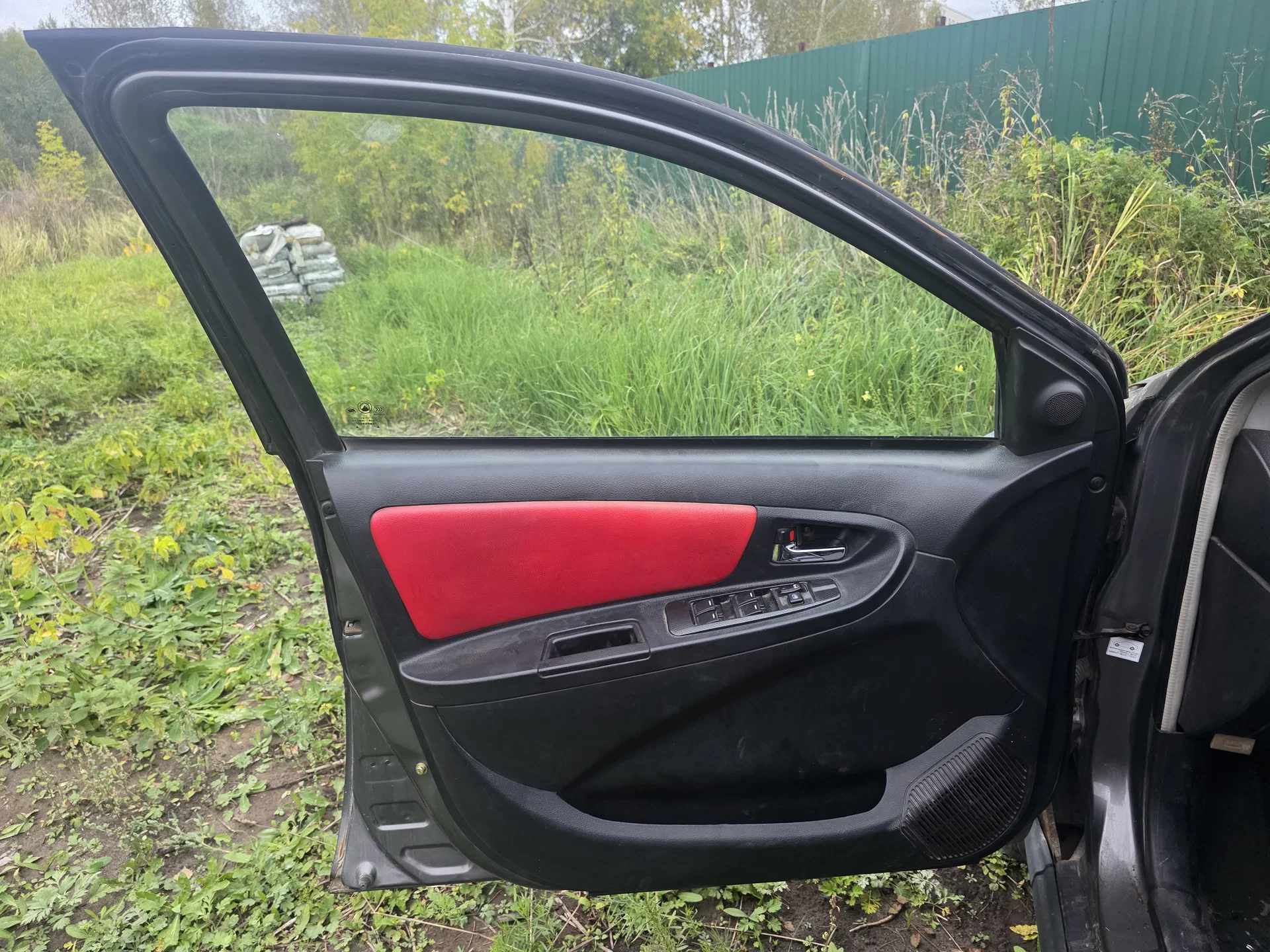 Дверь передняя левая Geely MK Cross - миниатюра 2