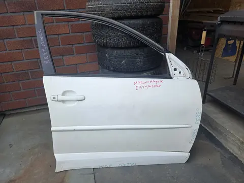 Дверь передняя правая Toyota Voltz I (2002—2004)