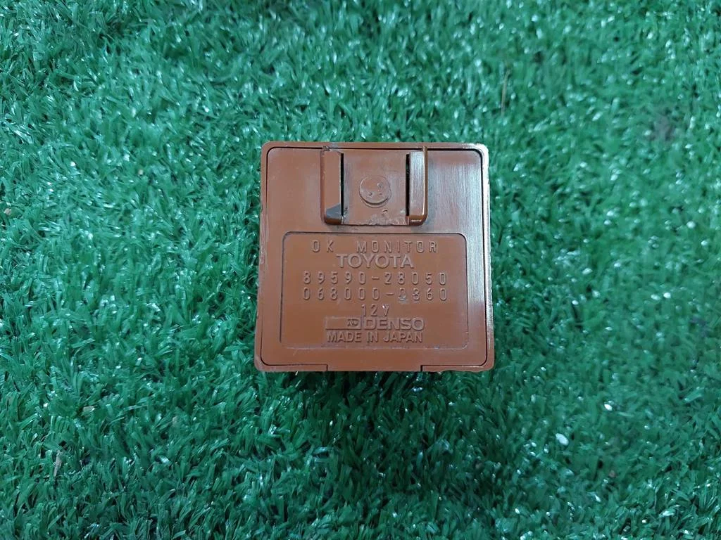 Блок электронный Toyota Town Ace III (1992—1996) - изображение 1