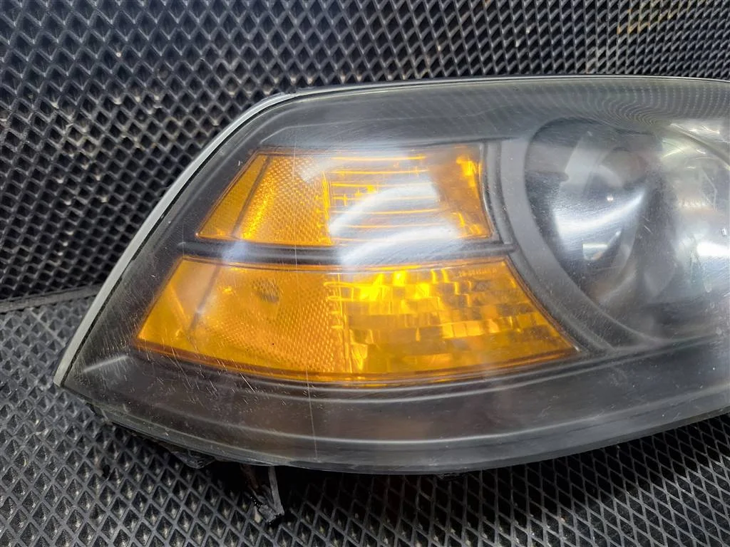 Фара правая Acura MDX I (2000—2006) 3.5 4WD AT (260 л.с.) - миниатюра 2