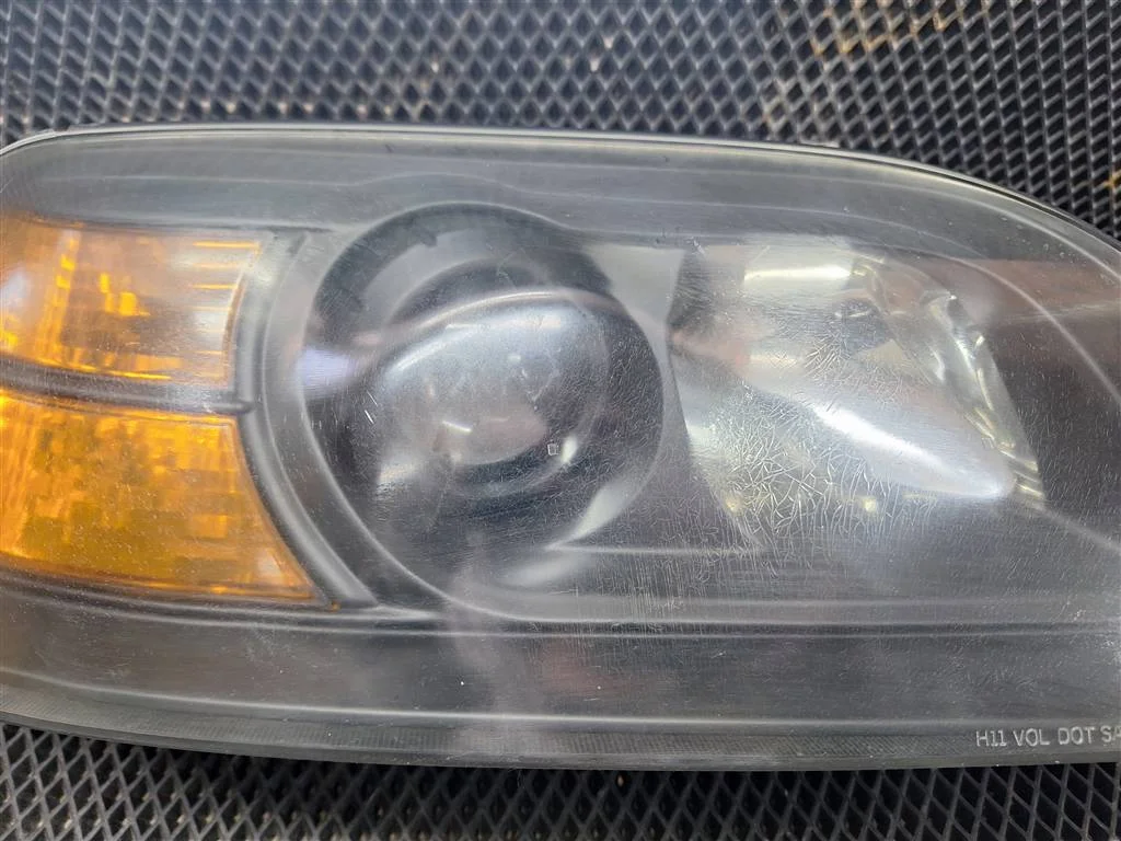 Фара правая Acura MDX I (2000—2006) 3.5 4WD AT (260 л.с.) - миниатюра 3