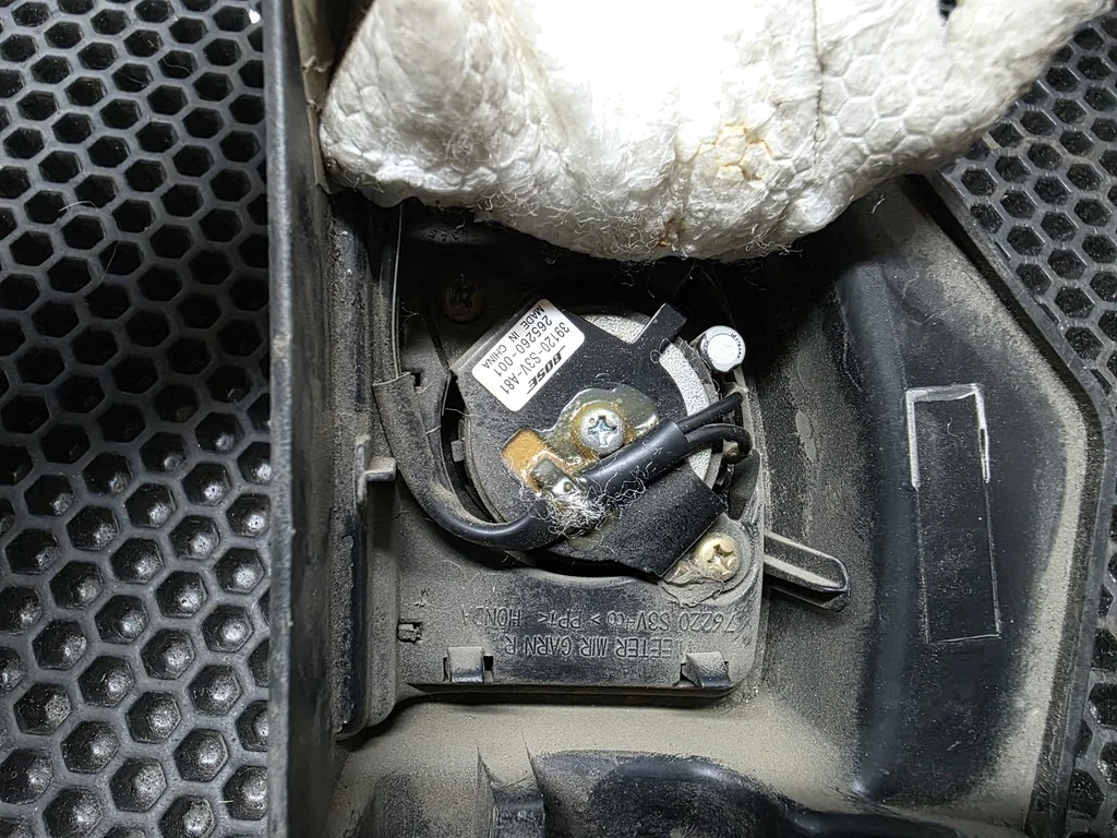 Крышка зеркала внутренняя правая Acura MDX I (200 - миниатюра 4