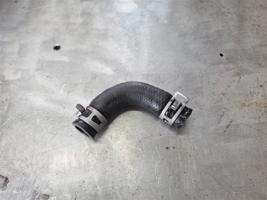 Патрубок отопителя Acura MDX I (2000—2006) 3.5 4WD AT (260 л.с.) - миниатюра 2