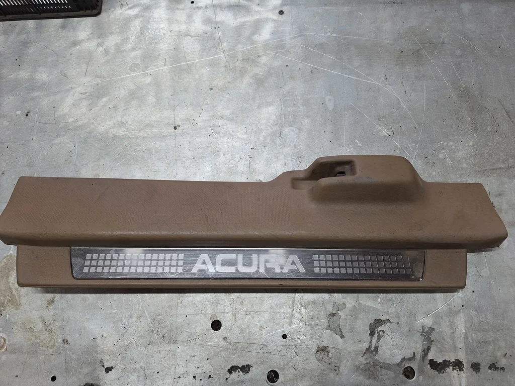 Накладка порога (внутренняя) передняя левая Acura MDX I (2000—2006) 3.5 4WD AT (260 л.с.)