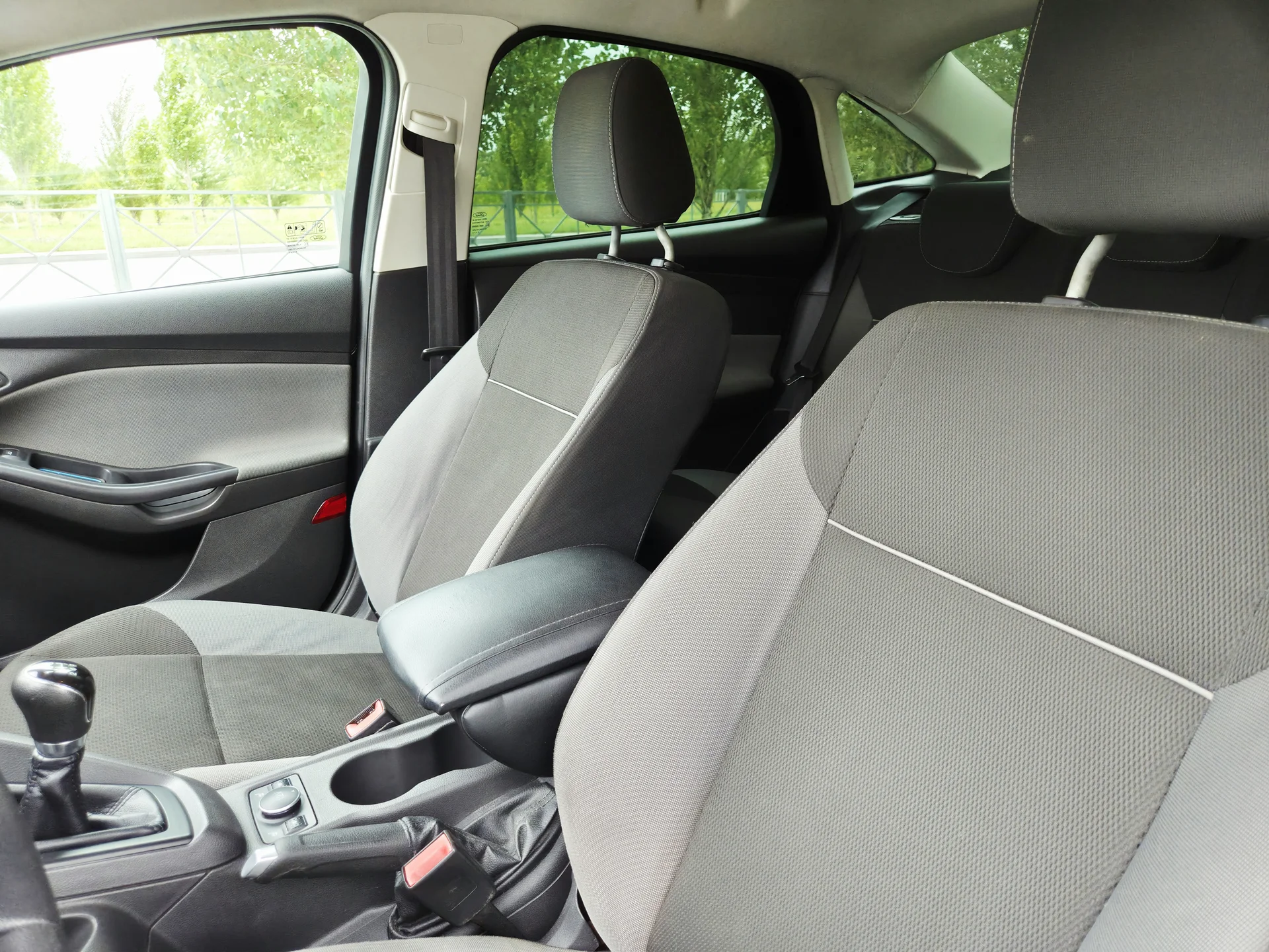 Ford Focus 2013 г. - миниатюра 8
