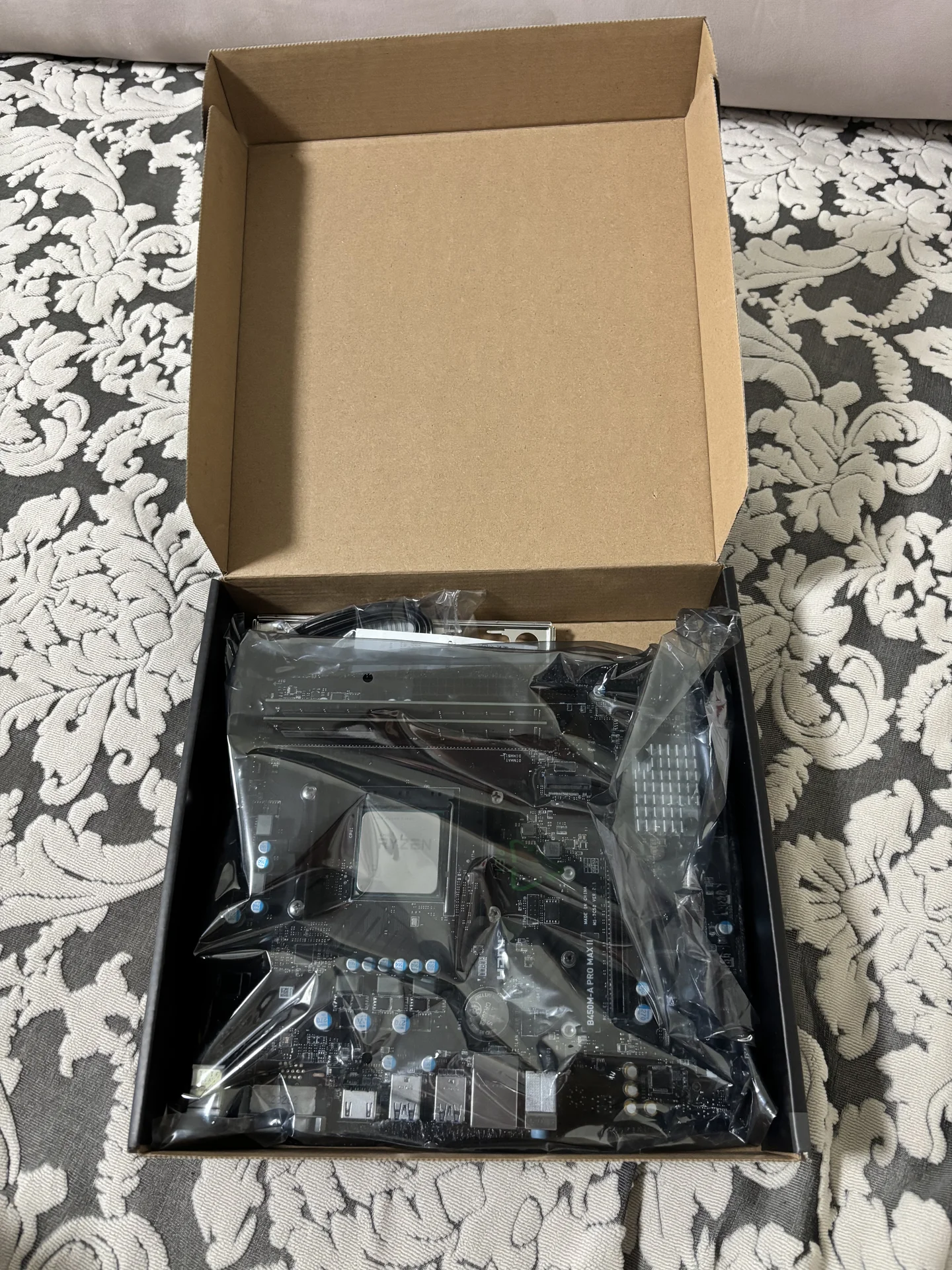 Комплект AM4: MSI B450M + Ryzen 5 1600 AF + 16GB D - миниатюра 5