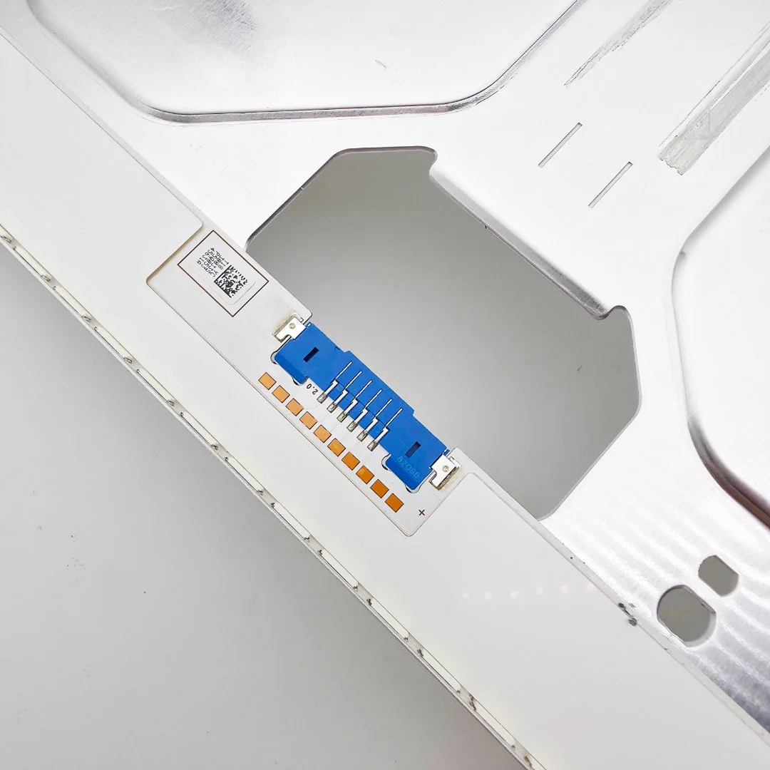 Подсветка на радиаторе для телевизора Samsung UE55NU8000U - миниатюра 7