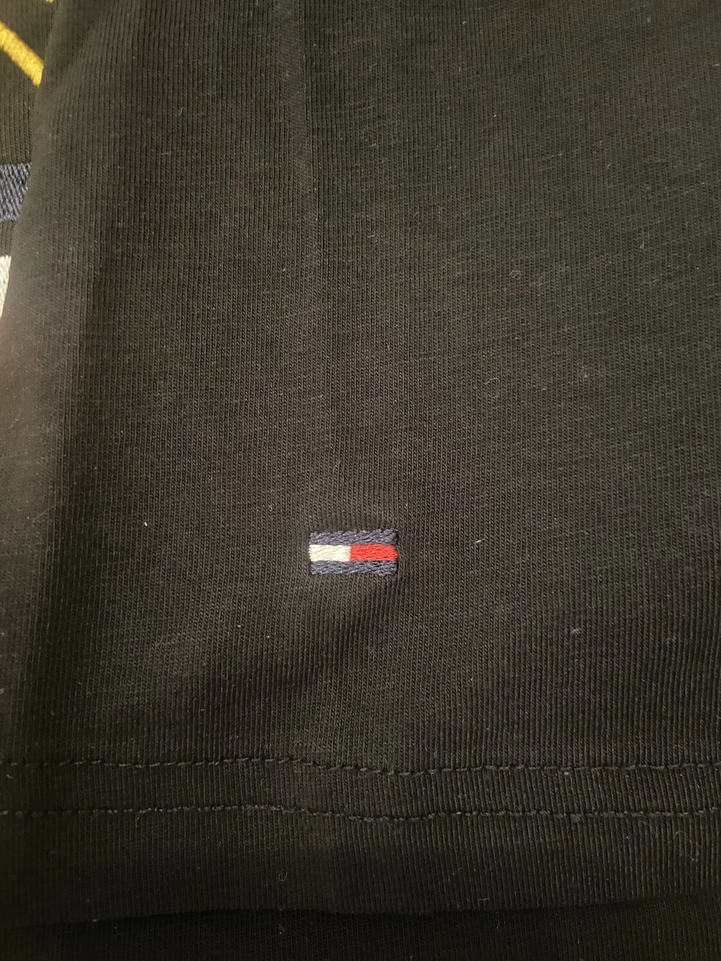 Футболка Tommy Hilfiger черная - миниатюра 4