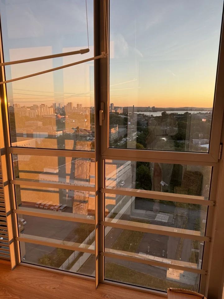 1-к квартира, 42м, центр Екб, 18/25 этаж - миниатюра 2