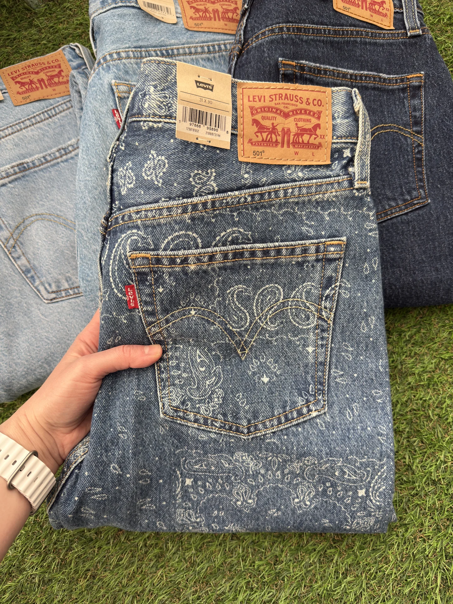Джинсы женские Levis - миниатюра 7