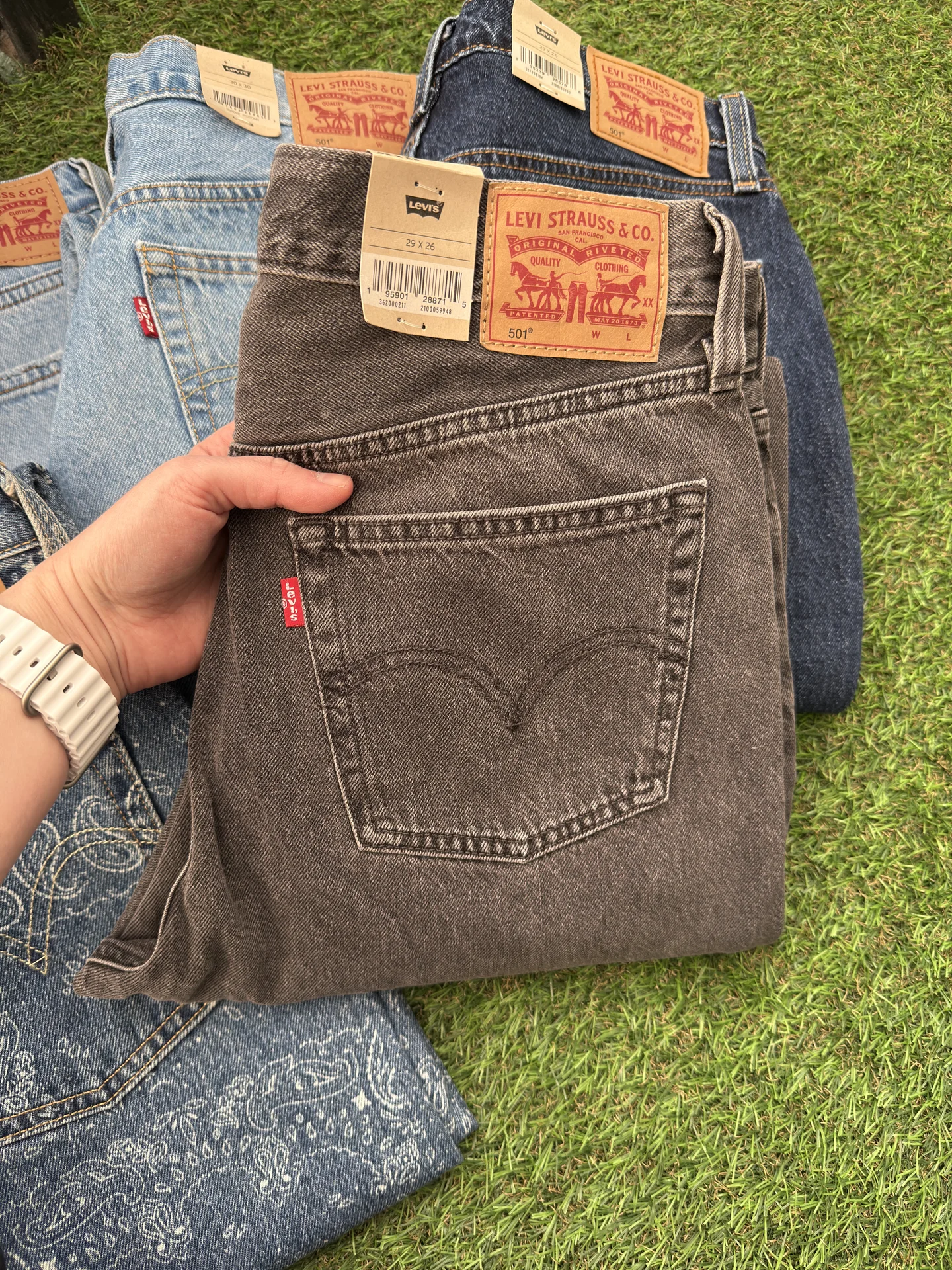 Джинсы женские Levis - миниатюра 8