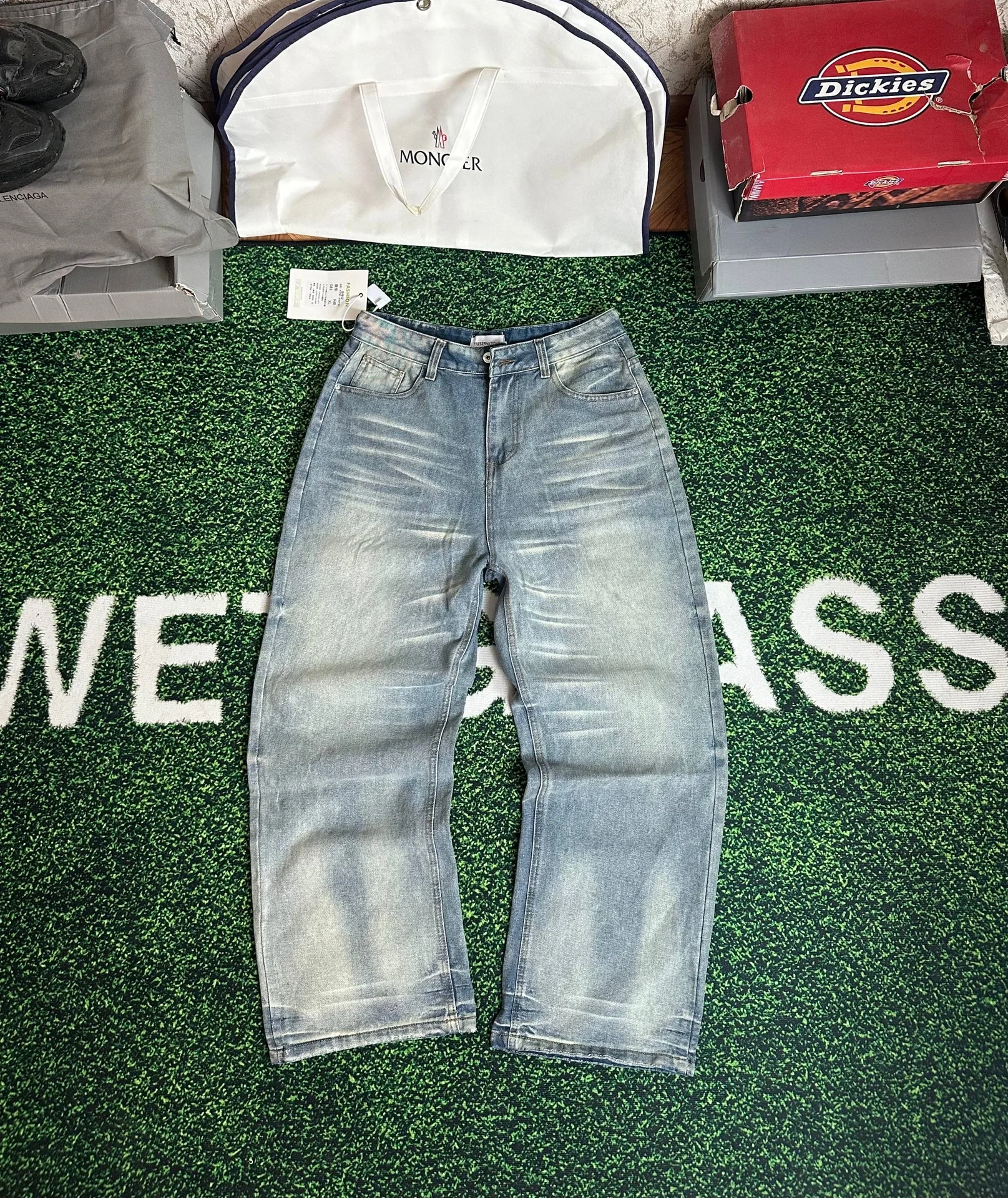 Джинсы acne studios type