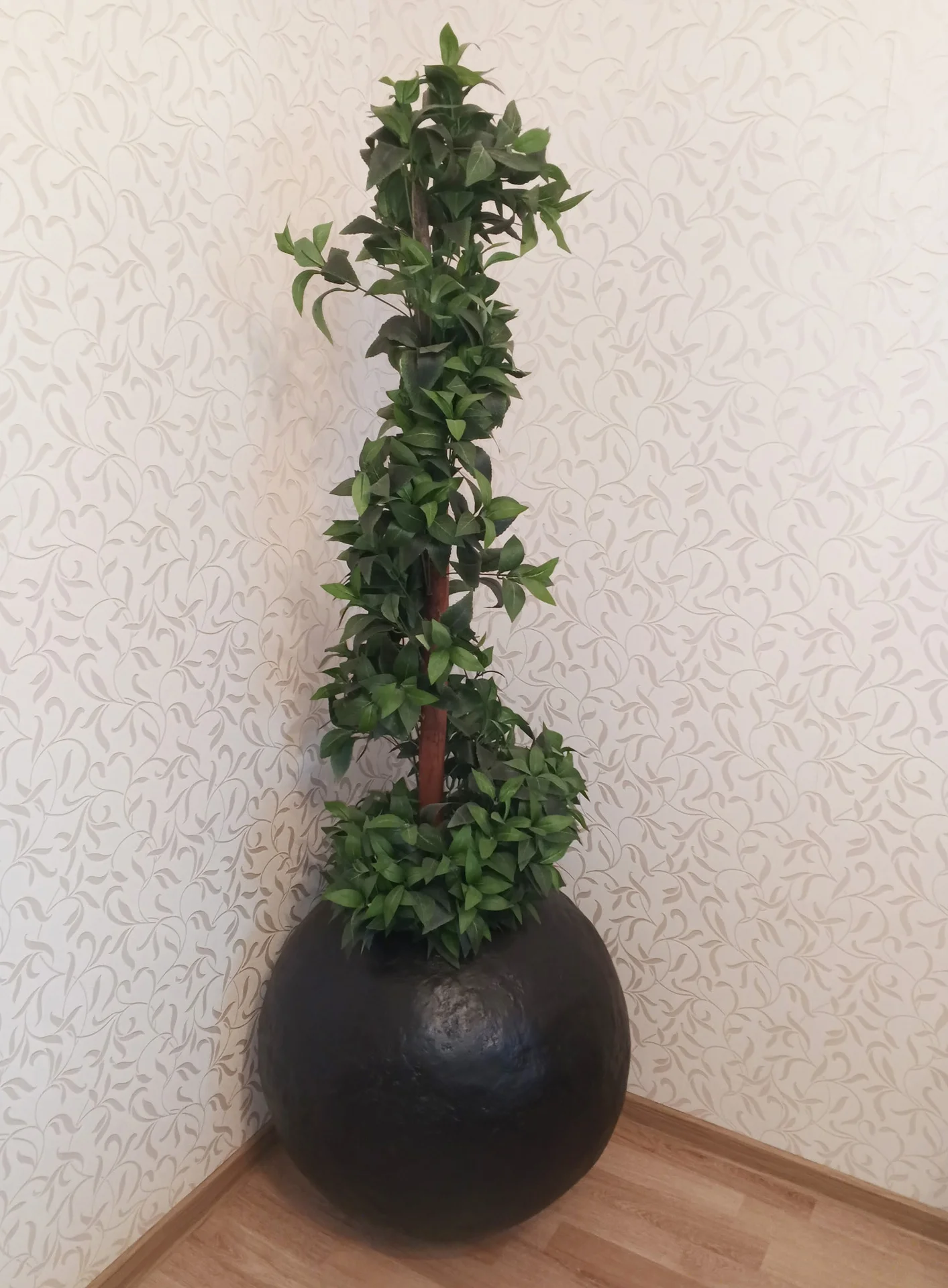 Вазон (шар) для садового участка. Диаметр 55-58 см - миниатюра 2