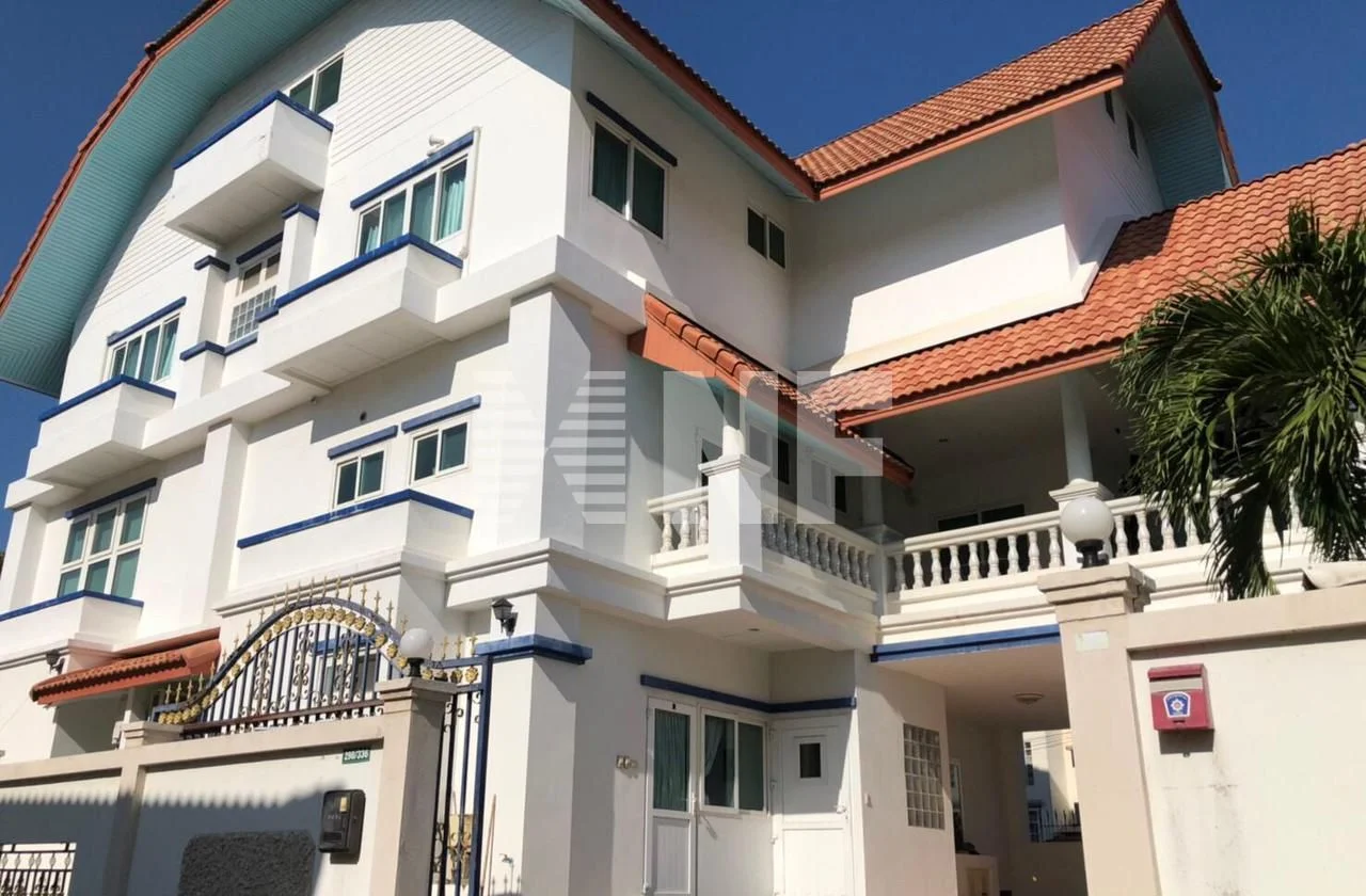 Дом в Паттайе, Таиланд, 500 м² - изображение 1