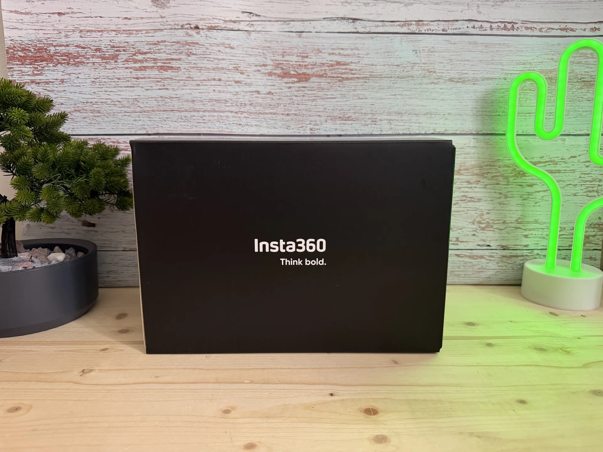 Insta360 Ace Pro 2 Dual Battery Xplorer Bundle - миниатюра 3
