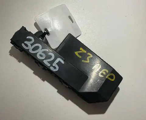Кронштейн разъема правой колесной E36/Z3