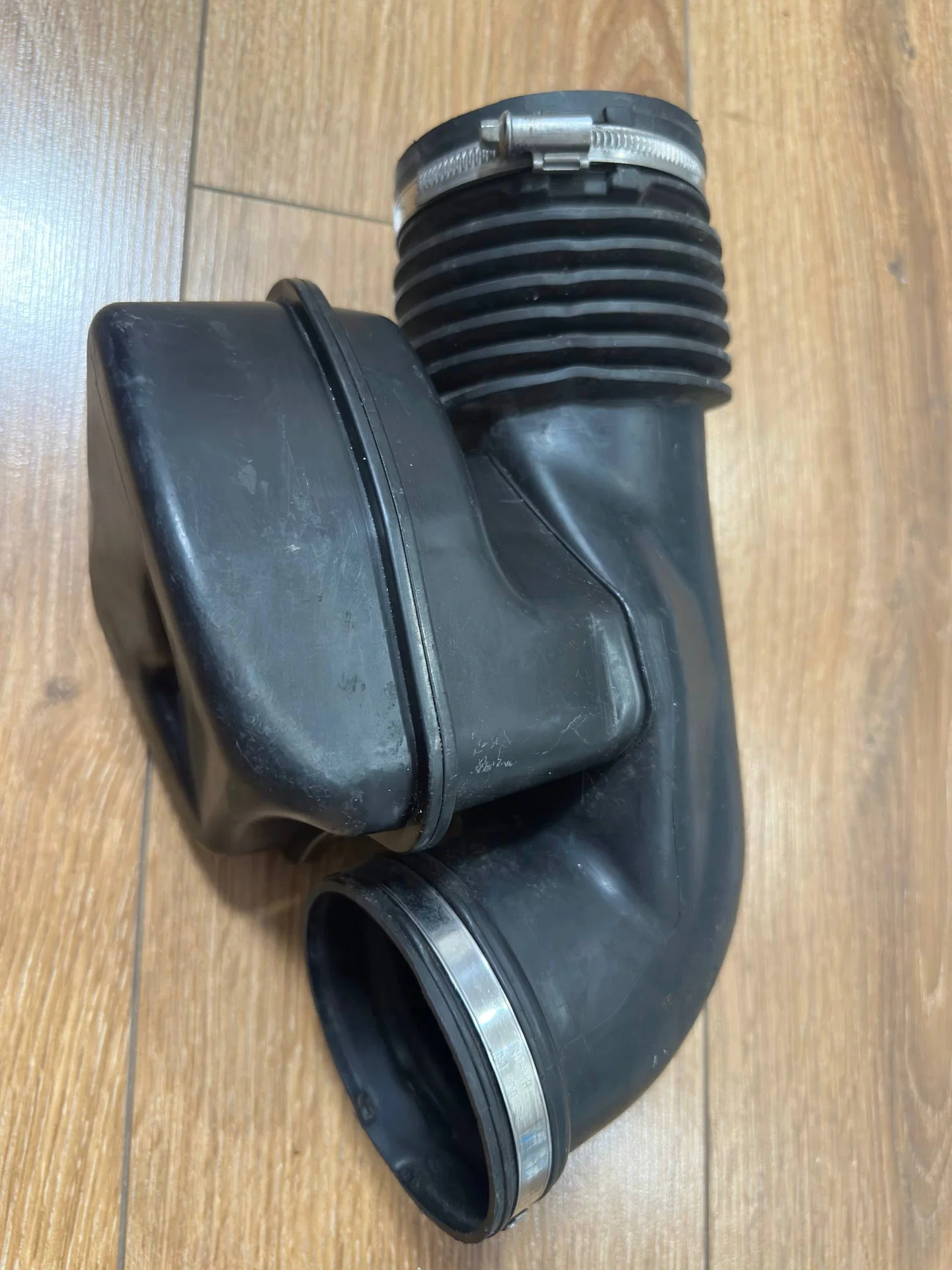 Впускной патрубок X3 E83 LCI - изображение 1