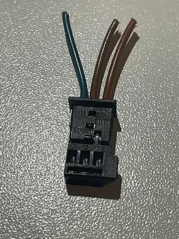 3-pin разъем BMW (черный, ключ СПРАВА)