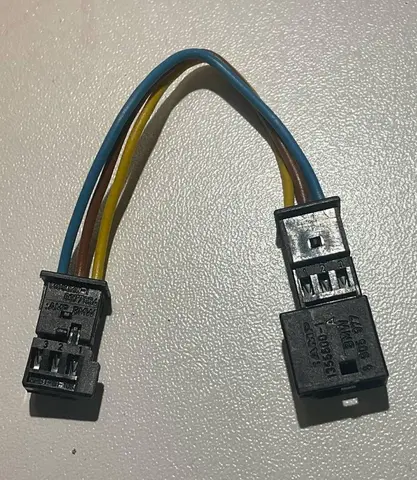 3-pin разъем BMW MQS (Черный, ключ СПРАВА)