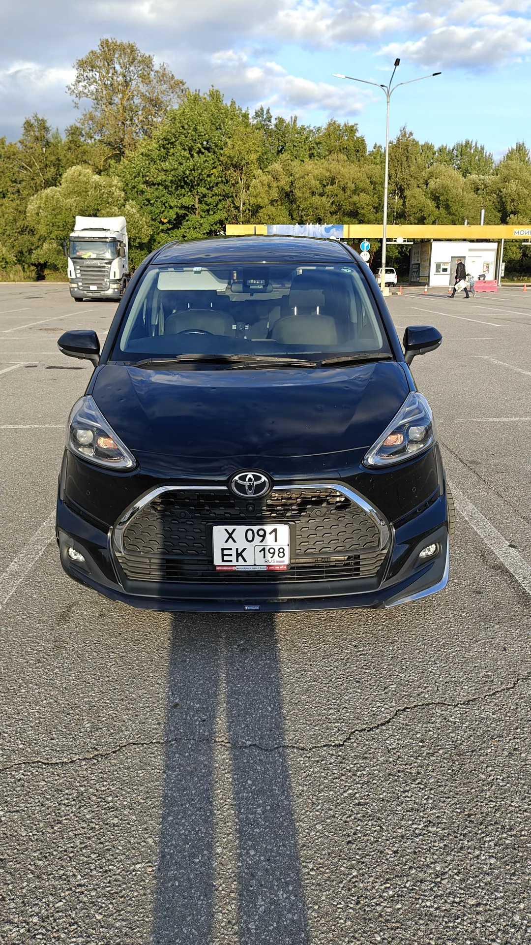 Продаю Toyota Sienta - миниатюра 2