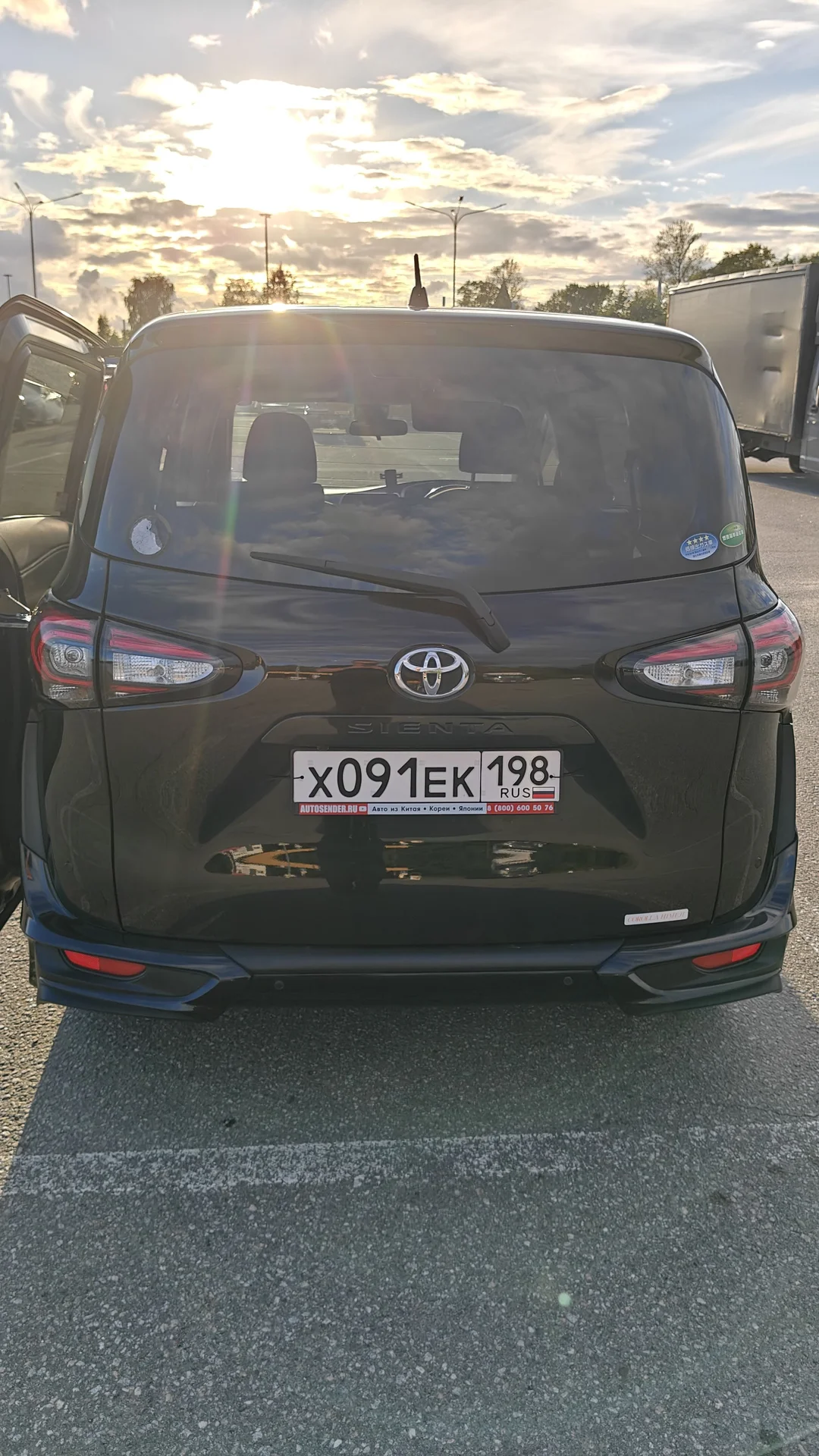 Продаю Toyota Sienta - миниатюра 7