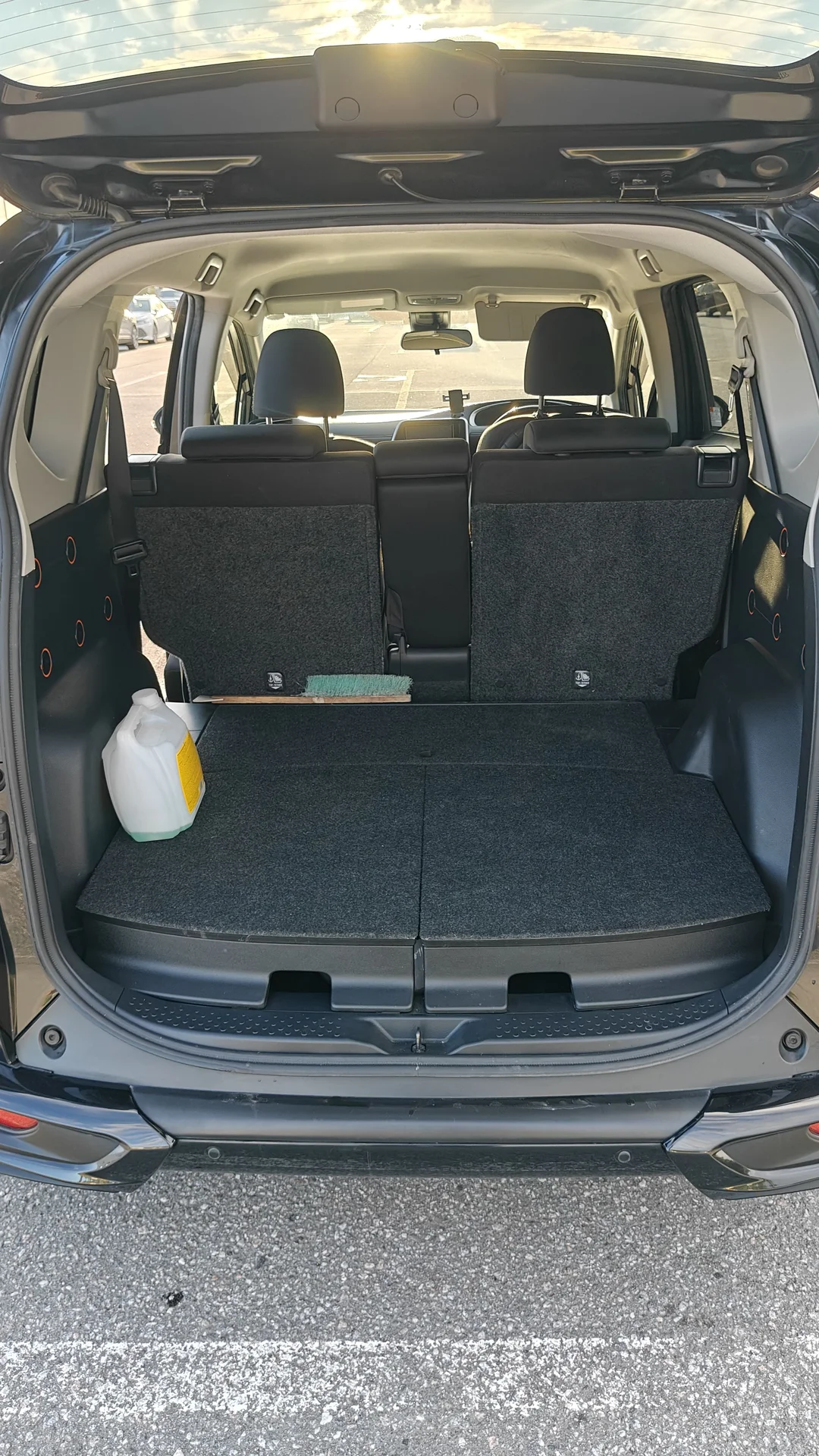 Продаю Toyota Sienta - миниатюра 11