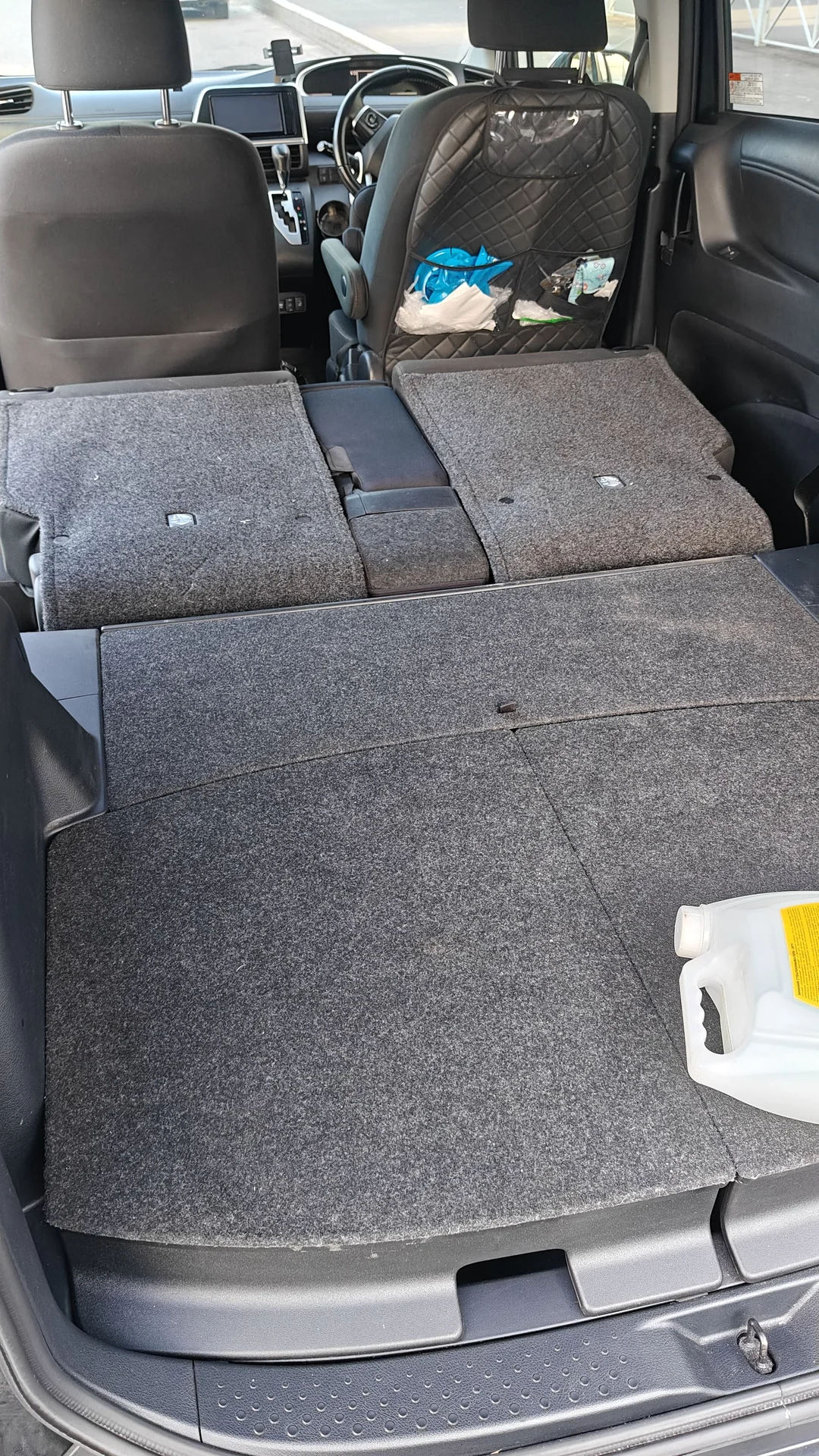 Продаю Toyota Sienta - миниатюра 12