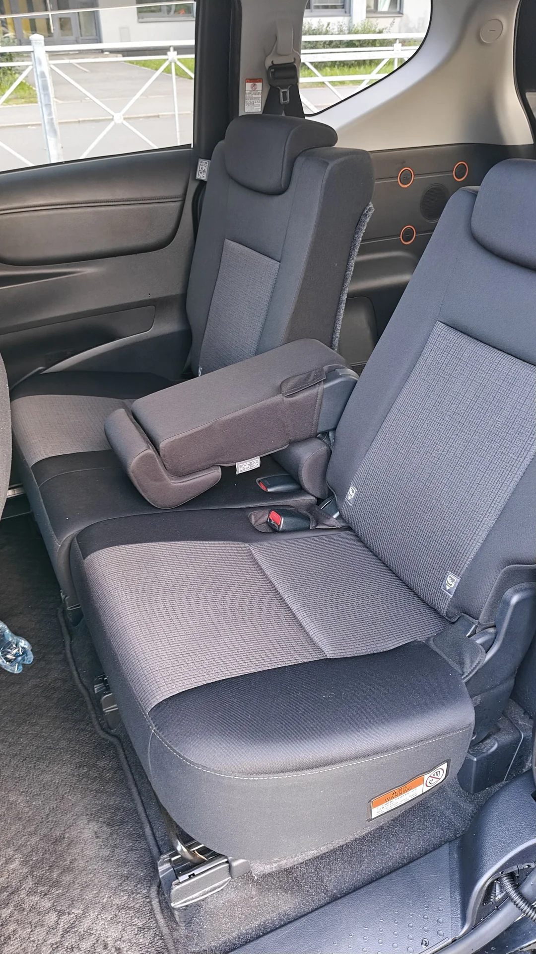 Продаю Toyota Sienta - миниатюра 14