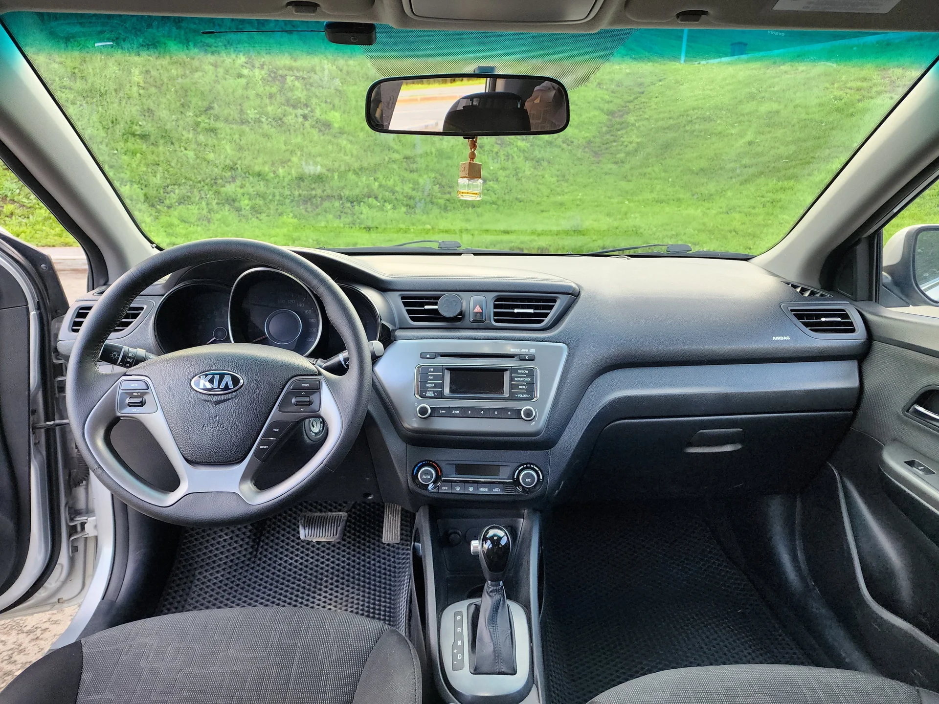 Kia Rio - миниатюра 11
