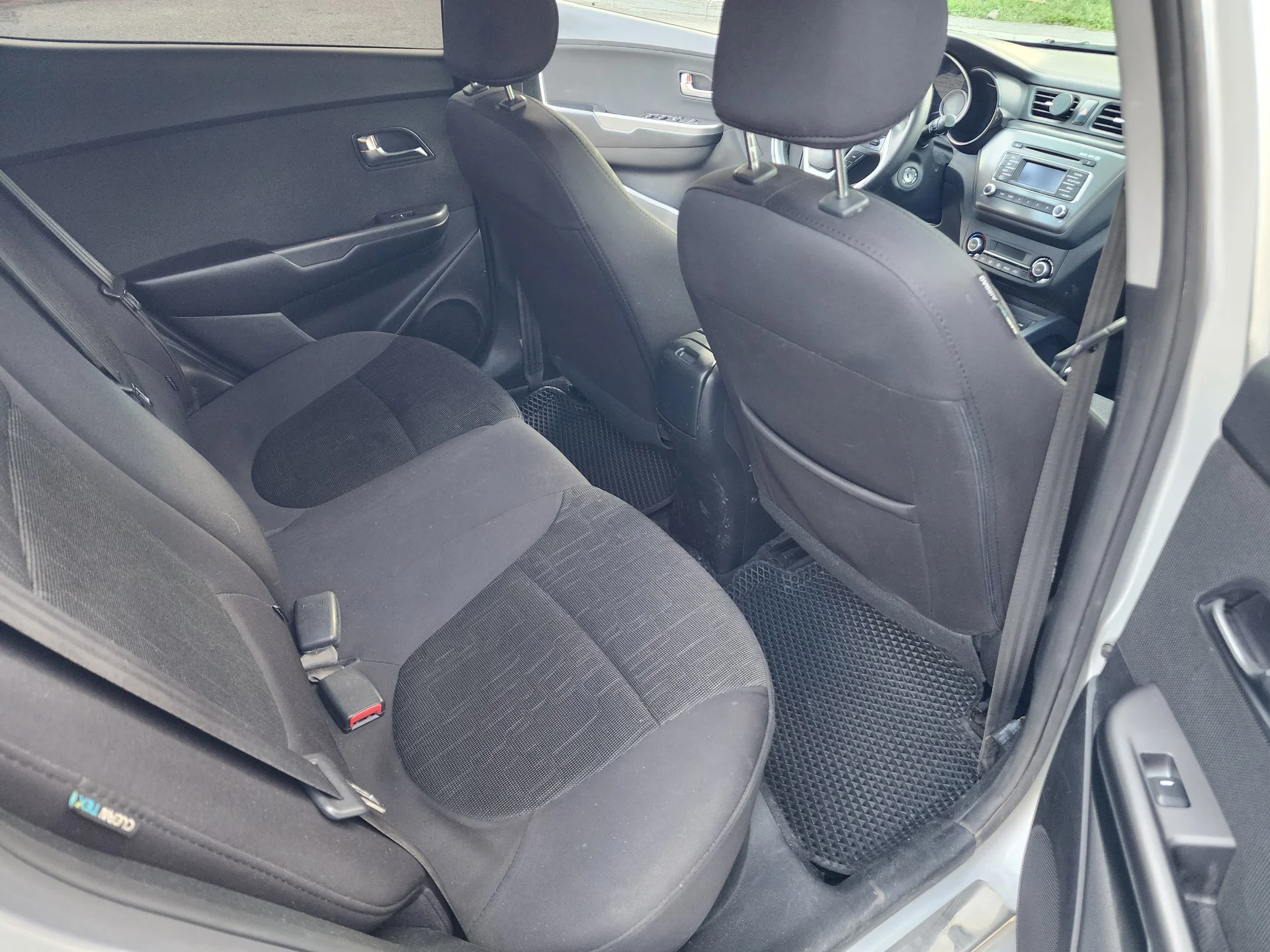 Kia Rio - миниатюра 12