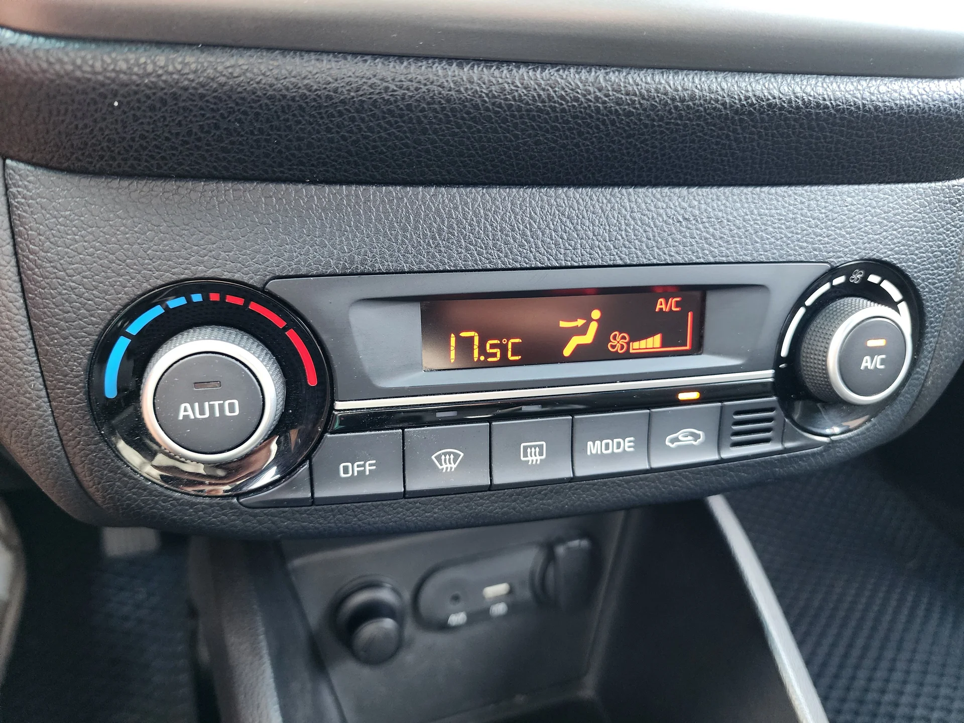 Kia Rio - миниатюра 18