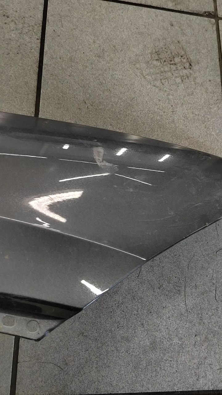 Крыло переднее правое Lamborghini Urus - видео 2
