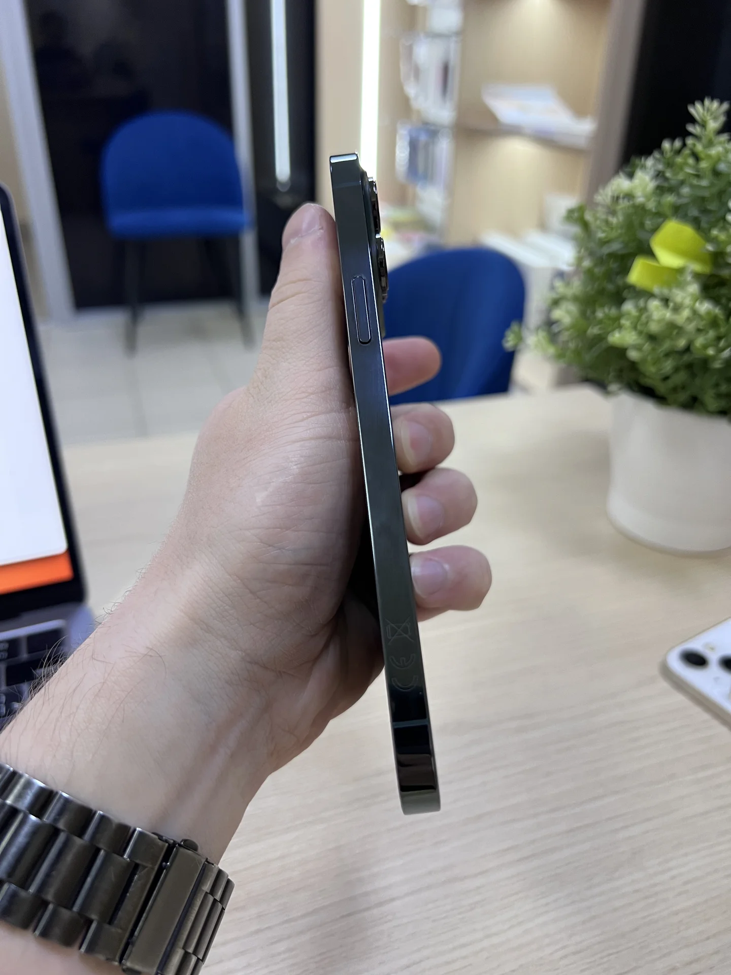 iPhone 13 Pro Max, 1tb - миниатюра 2